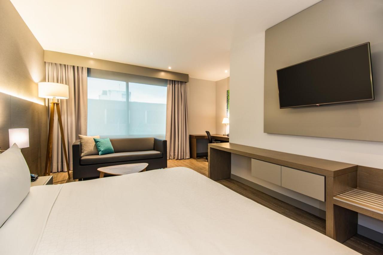 Holiday Inn Express Bogota - Parque La 93 By Ihg Exterior foto