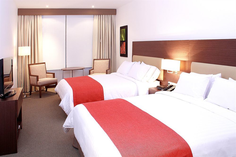 Holiday Inn Express Bogota - Parque La 93 By Ihg Exterior foto