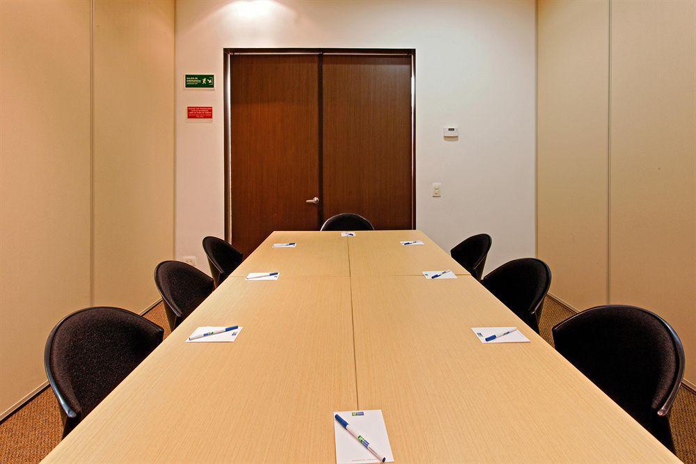 Holiday Inn Express Bogota - Parque La 93 By Ihg Einrichtungen foto
